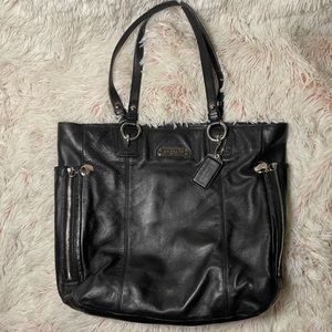 Coach Gallery Black Leather Shoulder Bag